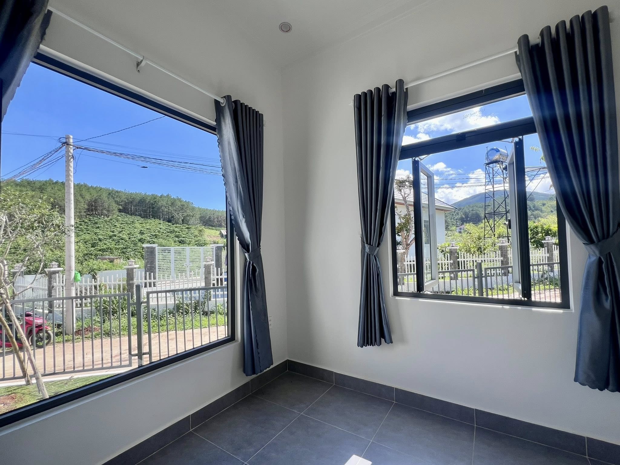 NHÀ VEN ĐÀ LẠT 188M² – BAO QUANH BỞI THÔNG XANH, PHÙ HỢP SỐNG CHẬM VÀ NGHỈ DƯỠNG (2)